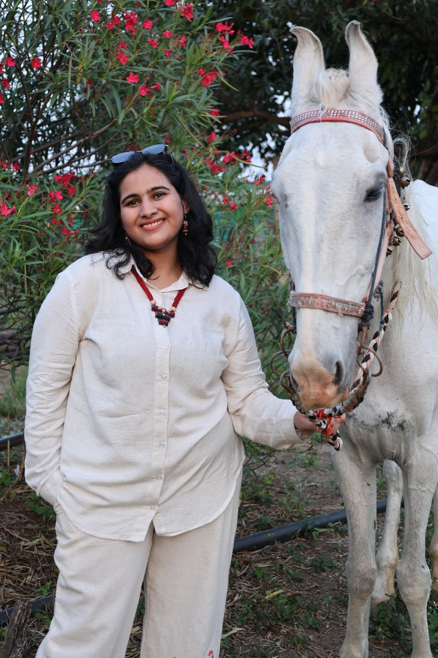 Comfotable lvory cotton shirt